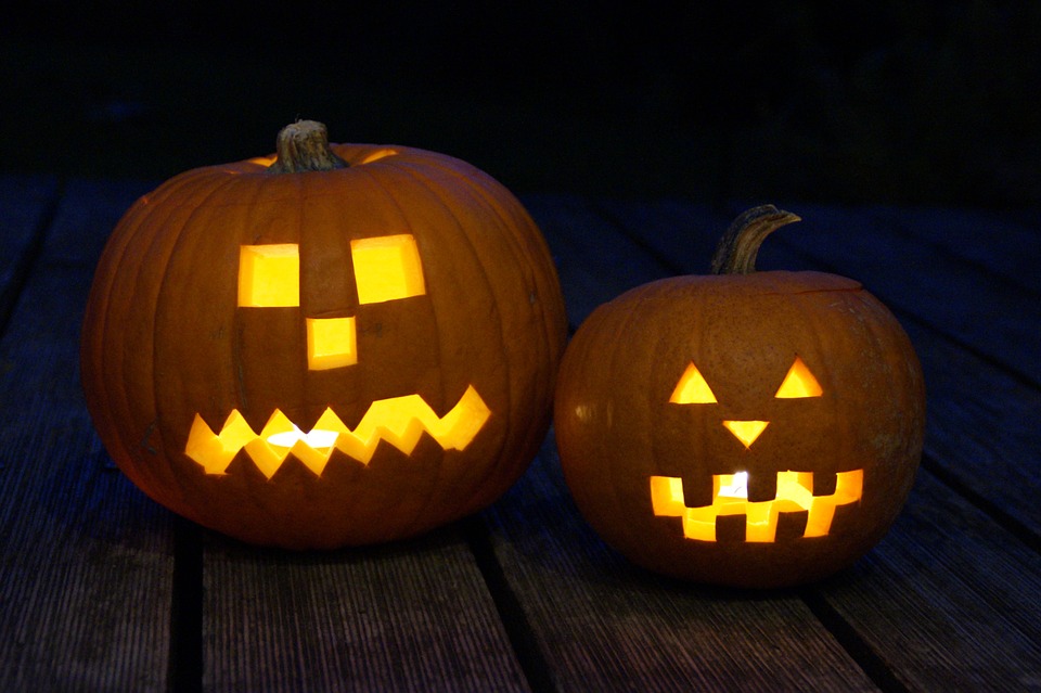 Easy Pumpkin Carving Ideas - Square and Triangle Face Jack O Lanterns