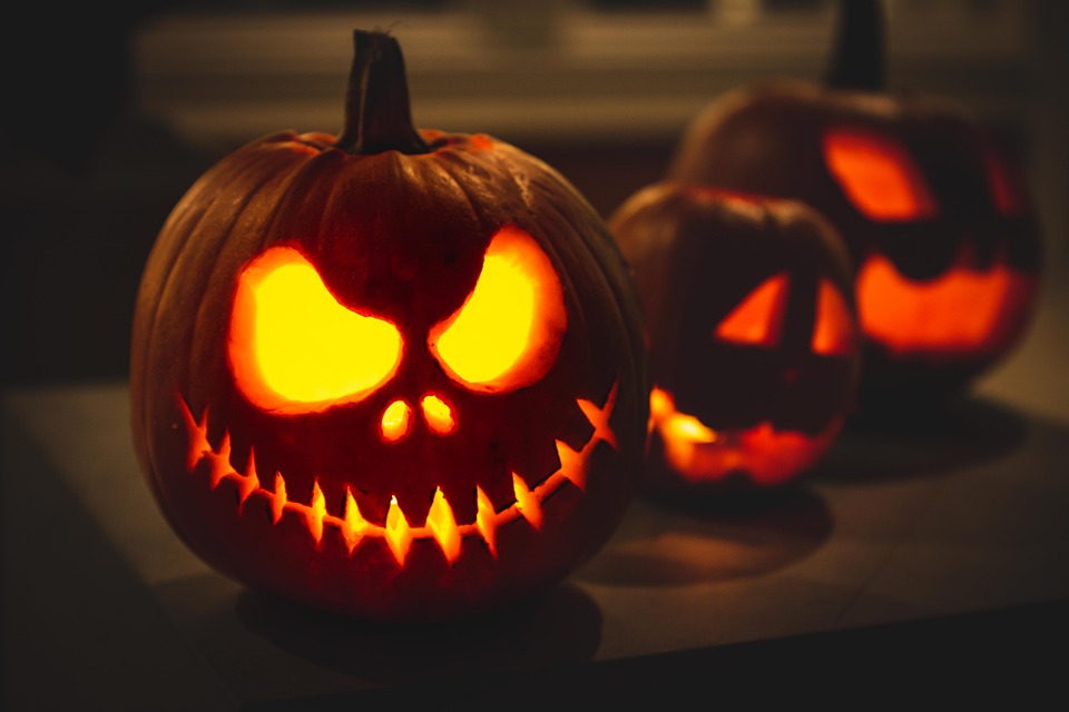 Scary Jack O Lantern Scarecrow Pumpkin Carving Ideas Scary Halloween ...